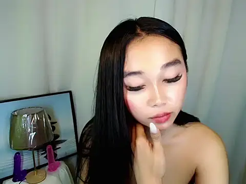 Pokazy przed kamerką – TsCyra_foxxx
