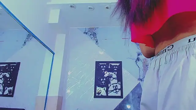 Isabella_stanford2のライブXXXチャット