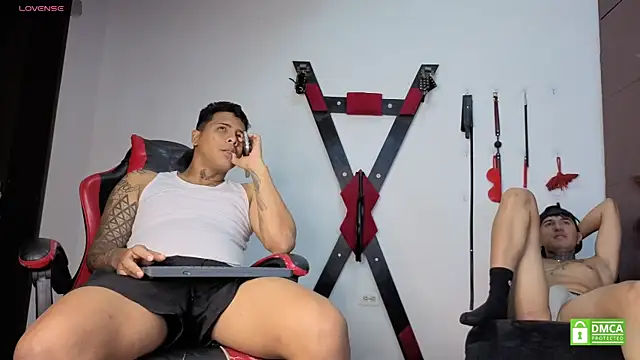 Chat XXX ao vivo de EliteBoysLive