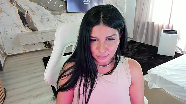 patriciakeys Adlı Modelin Canlı XXX Sohbeti