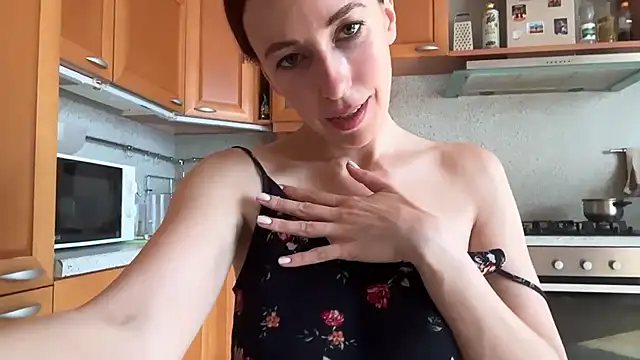 Flamingo_Queen live XXX chat