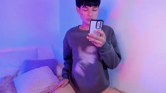 Chat XXX en directo de Aleaurarashii