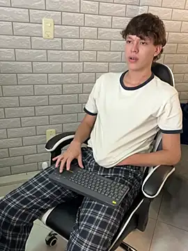 Živý XXX chat Nicola_hard