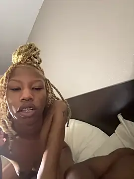 Tonidathrasher Show in webcam