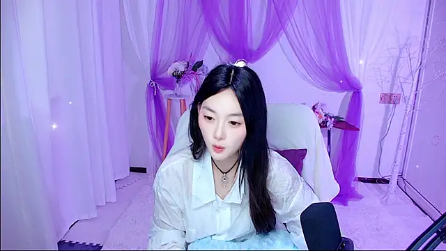 Czat XXX na żywo – Tili_Lucky