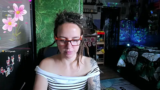 Czat XXX na żywo – LisaFoxy_y