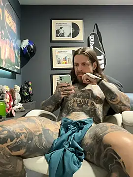 ThomasHells – Live XXX-chat