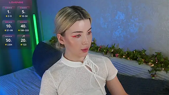 Chat +18 de LindaThackerr ao vivo