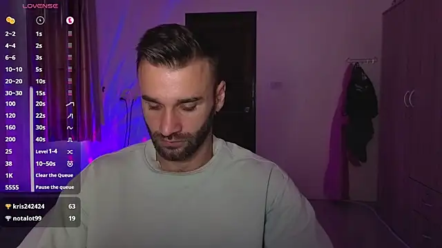DaddySlava 现场XXX聊天