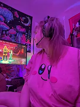 Cutiepiespanks' Live XXX Chat