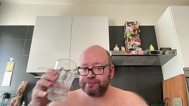 Živý XXX chat theitalianbear