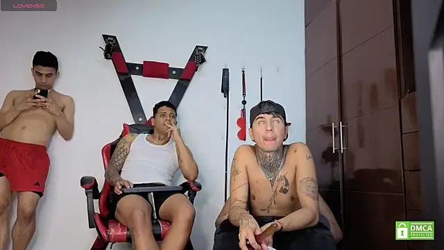EliteBoysLive live XXX chat
