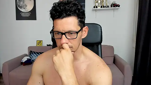 Czat XXX na żywo – BrutusK08