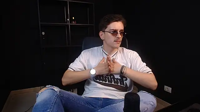Chat XXX Live FelixStarkk