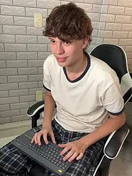 Nicola_hard Live XXX-Chat