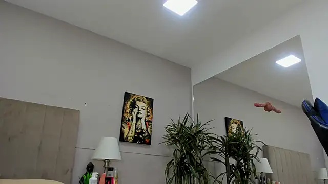Czat XXX na żywo – Angie_abby