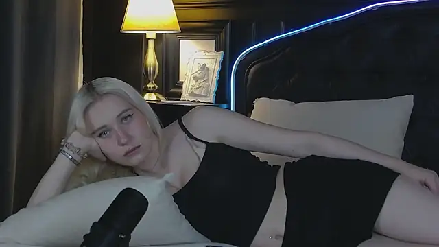 Chat XXX en directo de EmmaLaurentis