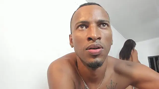 Chat +18 de King_Queen13 ao vivo