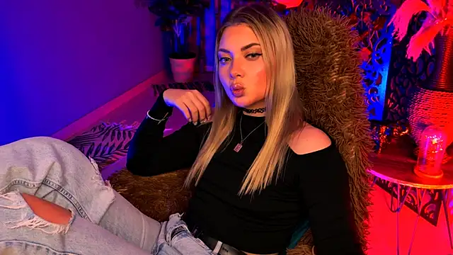 Czat XXX na żywo – HyileyClark