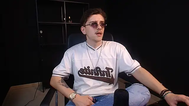 FelixStarkk: απευθείας συνομιλία ΧΧΧ