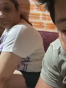 צ'אט XXX בשידור חי של susyandjohn