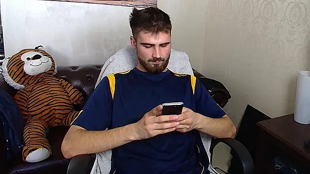 KyloEast's Live XXX Chat