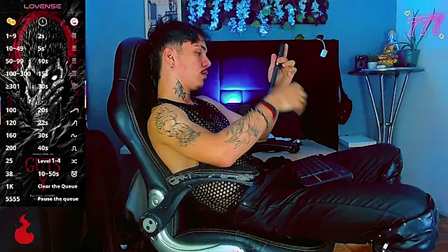 HannibalLester Live XXX-chat