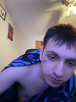 Capwildd_124 élő XXX-chatje