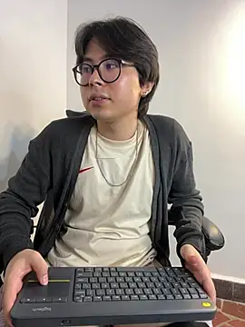 XXX chat uživo modela _Tommy_7