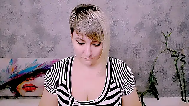 Djullia – Naživo XXX chat