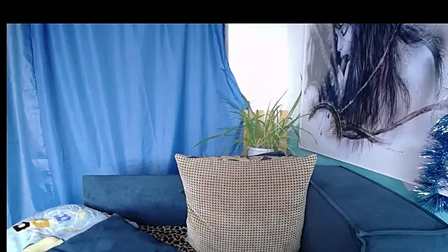 cornflower_mm লাইভ XXX চ্যাট