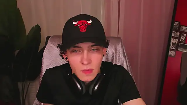 Jacob_Davidson Adlı Modelin Canlı XXX Sohbeti