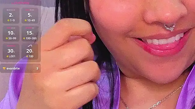 lia_harper_t 现场XXX聊天