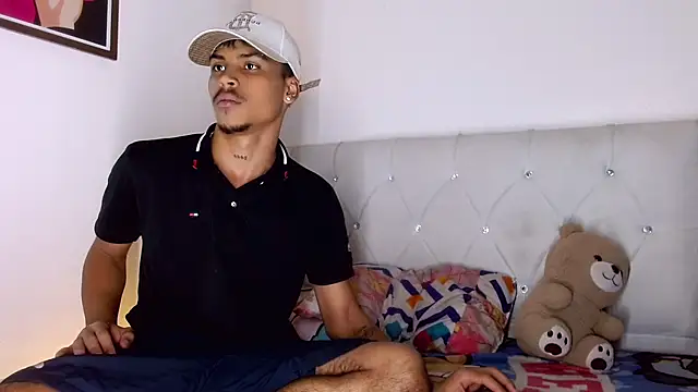 Chatroom XXX en direct de Angel_foxc13