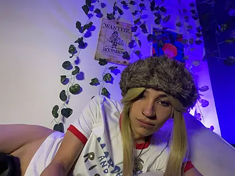 JohnnyJones_ Live XXX-chat