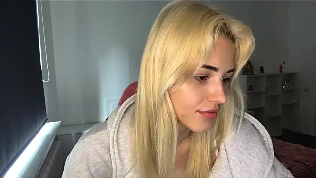 neweva_n Live XXX chat