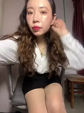 צ'אט XXX בשידור חי של mimi_181