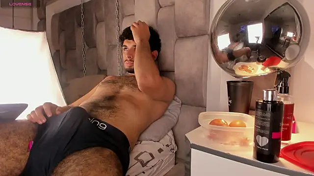 LucasThomson_ live XXX chat