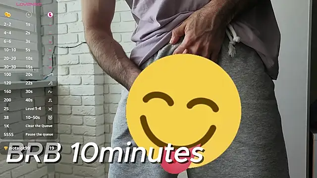 DaddySlava 现场XXX聊天