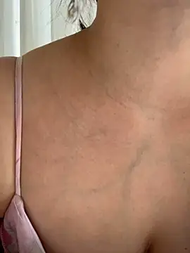 Lola666999's Live XXX Chat