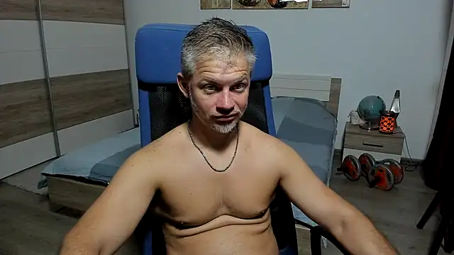 Show modela RobbyShawz na web-kameri