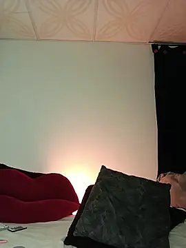 Piafisher_2's Live XXX Chat