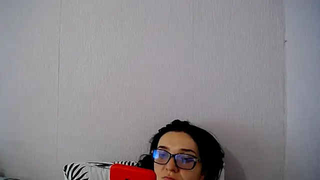 Shiny_gine's Live XXX Chat
