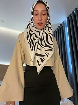 FlexibleDoll_ élő XXX-chatje