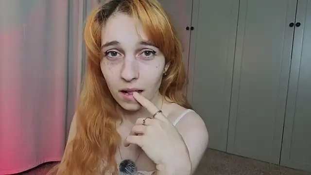 دردشة tgirlfoxy الجنسية المباشرة