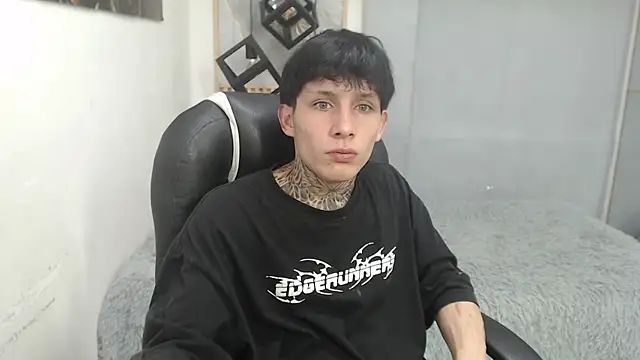 Cry_thereal Live XXX-Chat