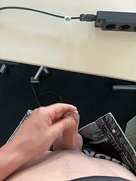 צ'אט XXX בשידור חי של jefjef1