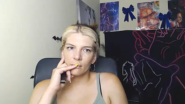 Chat XXX en directo de VanessaRey_