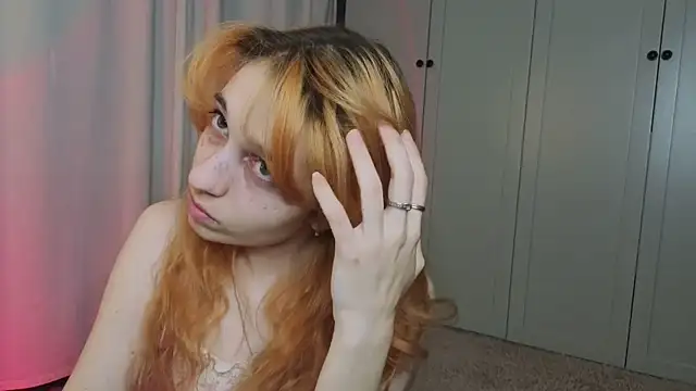 tgirlfoxy Live XXX-chat