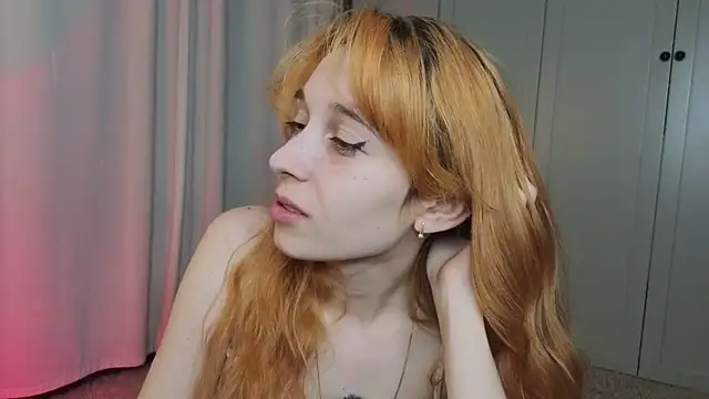 tgirlfoxy 现场XXX聊天